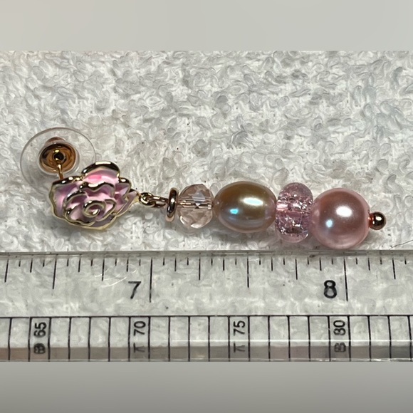 🌸JUNE IS PEARL BIRTHSTONE-fresh water pearl and flower earrings-classics! PINK - Picture 2 of 9